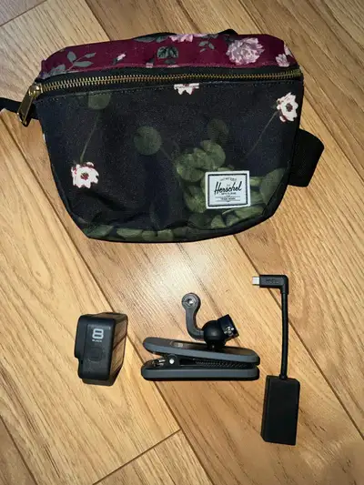 GO PRO HERO 8 + ACCESORIES, View more