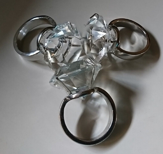 Diamond Ring Shaped Napkin Rings in Arts & Collectibles in Oshawa / Durham Region - Image 4