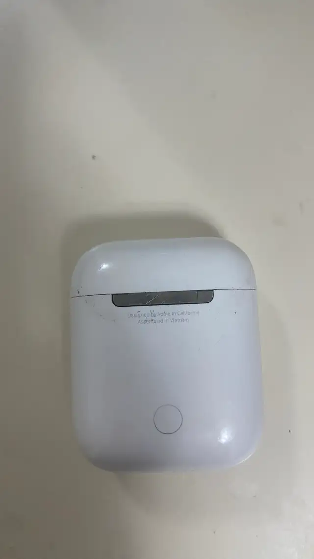 NEED GONE ASAP- used airpods gen 1 in General Electronics in Oakville / Halton Region - Image 3