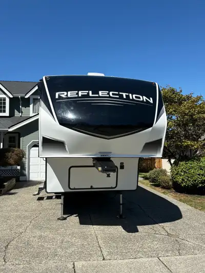 Well Maintained Fifth Wheel with transferable extended warranty good until May 2028. Will include al...