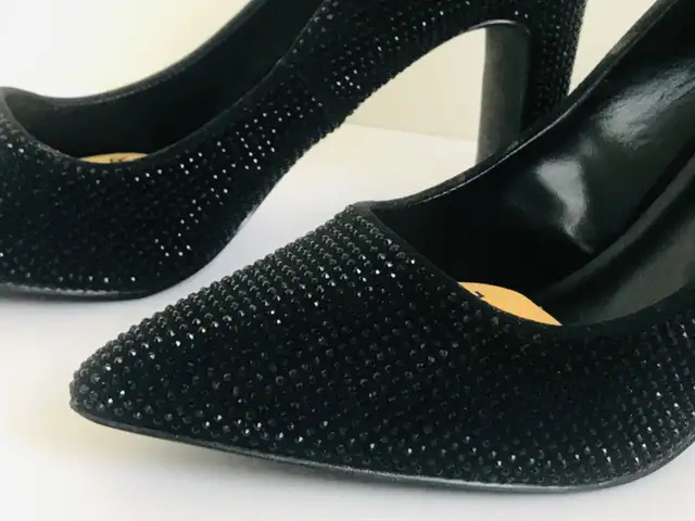 Black High Heels Sparking Shoes Women Pointed-toes Pump in Women's - Shoes in City of Toronto - Image 2