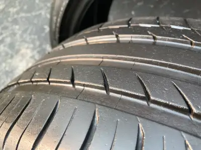 selling a set of four high performance all season tires. No issue Good tread excellent condition. $1...