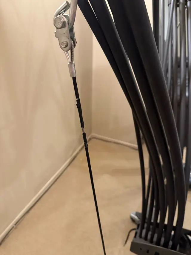 Bowflex Ultimate 2 - Very Good Condition! in Exercise Equipment in Saskatoon - Image 7