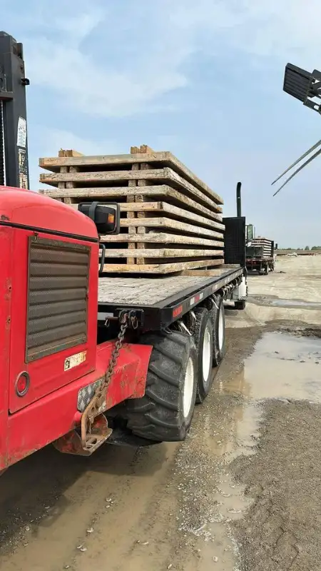 Flatbed And Moffett  truck Delivery in Heavy Equipment in Mississauga / Peel Region - Image 5