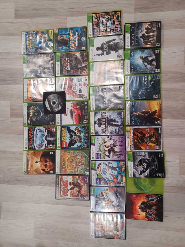 Console Xbox 360 Elite, Kinect, 30 jeux et Accesoires dans XBOX 360  à Longueuil/Rive Sud - Image 3