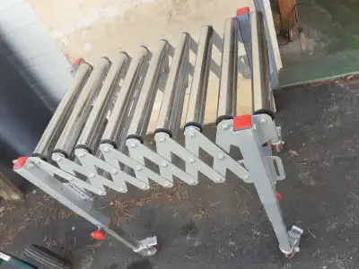 Woodworking roller table suitable for table saw, View more