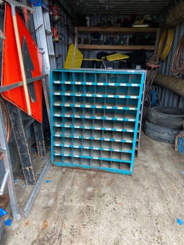 Bolts/nuts/tool storage shelves Tool Storage & Benches Kingston Kijiji
