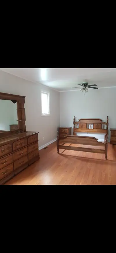 Find New and Used Furniture in Pembroke | Free Local Classifieds