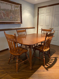 Solid Maple Table and Chairs