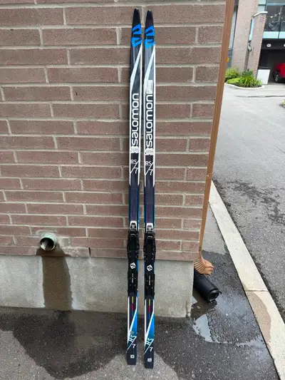 Salomon Skate Skis (161 cm) with Prolink Salomon Bindings, View more
