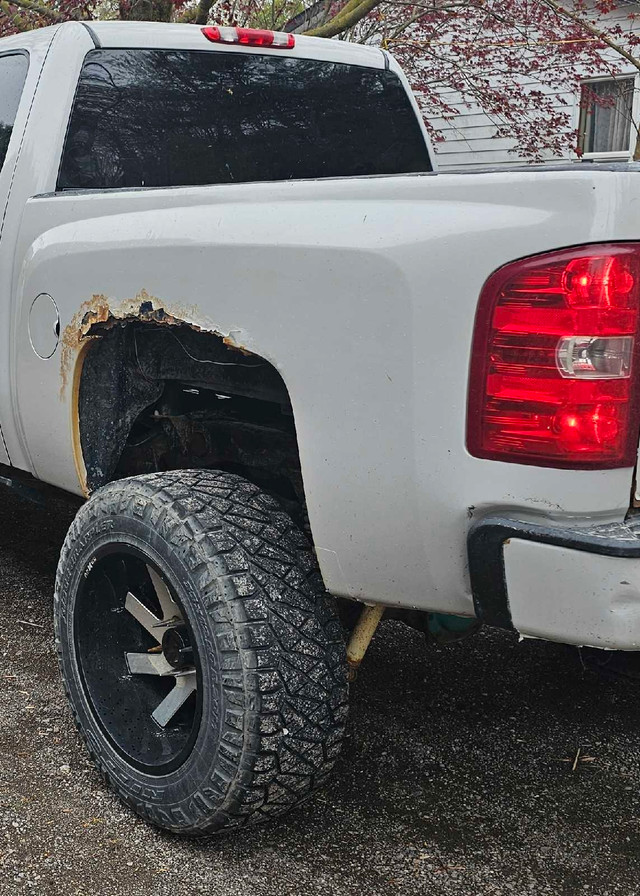 2012 silverado in Cars & Trucks in Norfolk County - Image 4