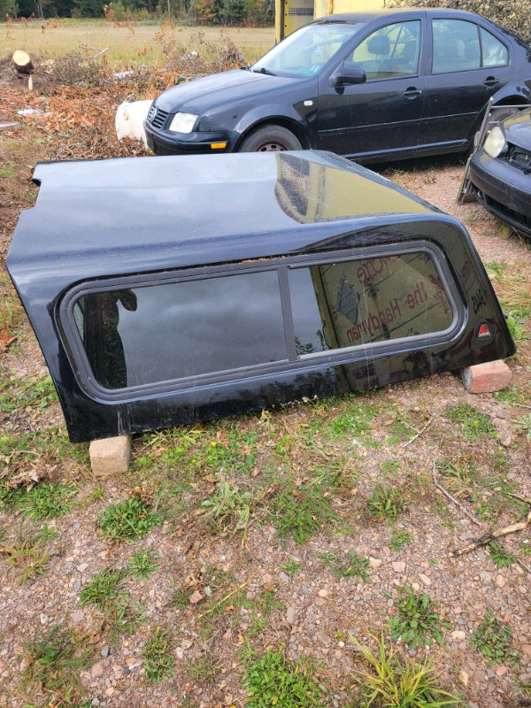 Cell or tradeTruck cap Off of a 2015 Dodge ram with a 5' 7 Box. Other