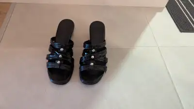 Chaussures femme, souliers, sandales, bottesSandales noires gra, View more