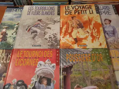 Condition excellente des albums à légèrement abîmée aux coins des couvertures La plupart en excellen...