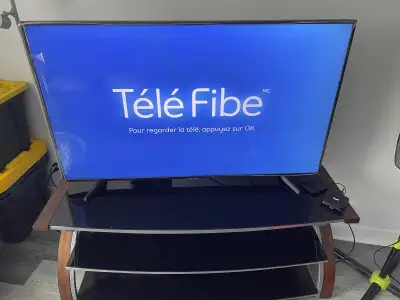Television Samsung 55" Smart TV UHD HDR x2 HDMI, View more