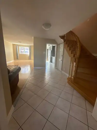 House for Rent. Located at the heart of Mississauga, walking distance to Heartland town plaza. Near...