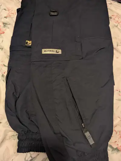 Likenew snow pants, View more