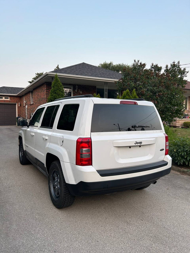 jeep patriot  in Cars & Trucks in City of Toronto - Image 2