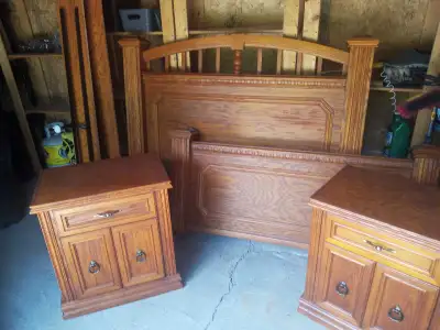 Oak Wood Bdrm Set, View more