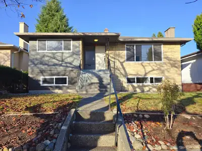 Located in a quiet yet convenient neighborhood, this spacious suite is perfect for a small family or...