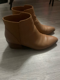 Women’s cognac leather ankle boots- Sz 9- 10$ 