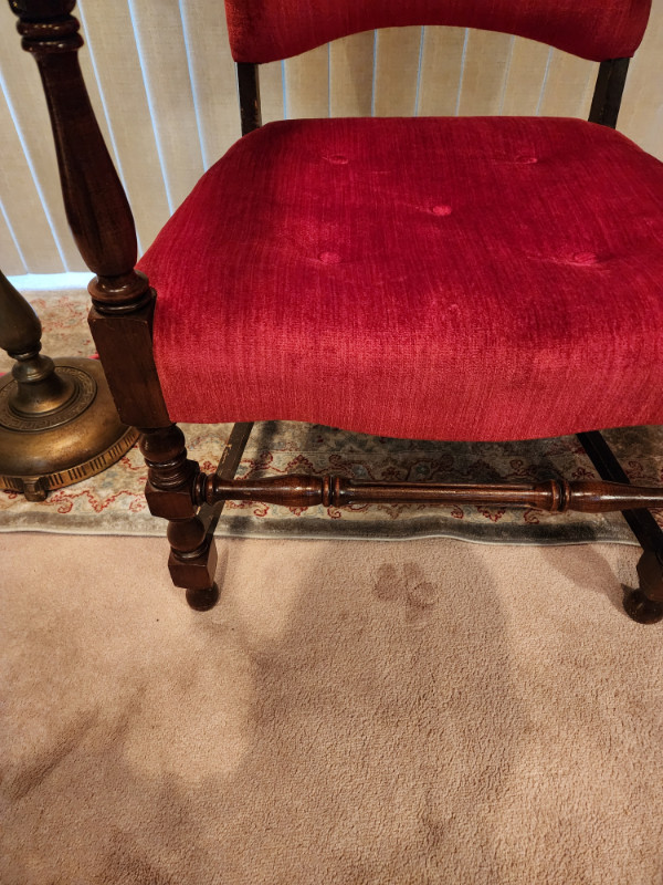 Antique Red Chair 23in x 37in x 20in Deep in Chairs & Recliners in Edmonton - Image 3