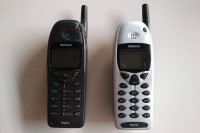 NOKIA 6185 (Black) & NOKIA 6185i (Grey) - Collectibles