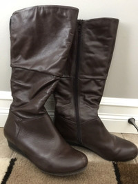 Women’s Aldo spring/fall boots size 7