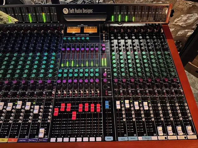 Toft ATB-32 recording / mixing console -- Price Lowered!! in Pro Audio & Recording Equipment in Oakville / Halton Region - Image 4