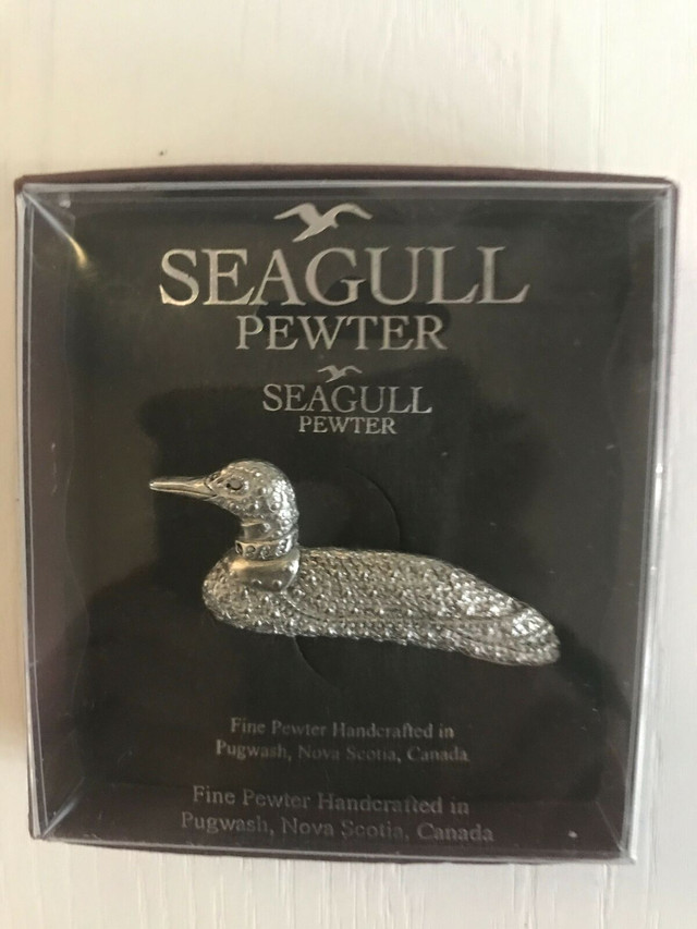 New in Box “Seagull Pewter” LOON (Bird) Brooch/Pin in Jewellery & Watches in Bedford - Image 2