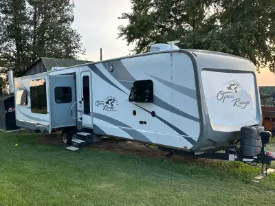 Have a camping trailer in pretty good shape. Everything works Nice an spacious kitchen living room O...