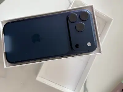 iPhone 17 pro max 256gb, View more