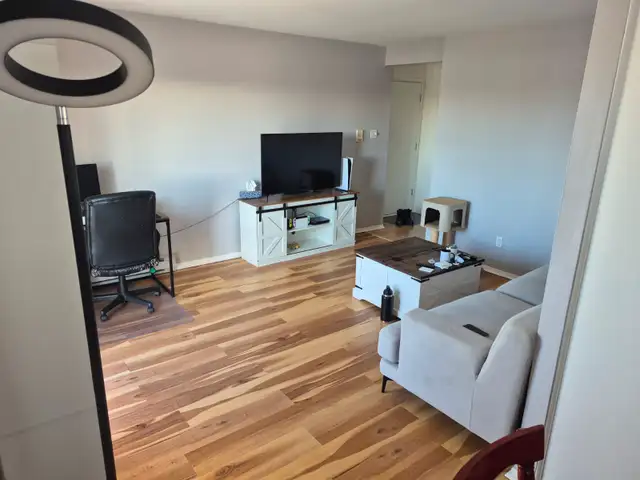 4.5 Repentigny, 3e étage, grand, propre, 2 mars, $1295