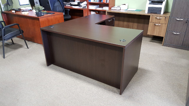 Akita Office Furniture L-Shape Desk in Desks in City of Toronto - Image 4