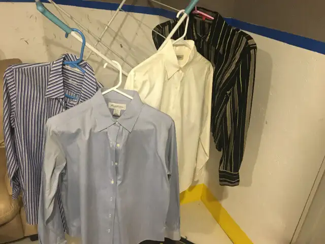 Leather Ladies Clothing - pants,skirt,jacket in Women's - Bottoms in Oakville / Halton Region - Image 4