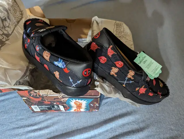 MEN'S MARVEL DEADPOOL X DC VILLAIN 2 in Men's Shoes in Belleville - Image 2