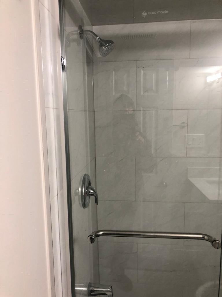 Basement Central Mississauga 2 Bedroom, 2 Parking 3