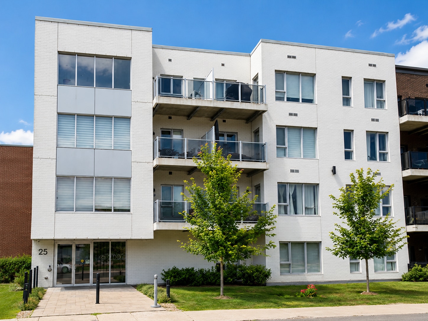 Appartement de 3 chambres et 2 salles de bain à Longueuil — photo 1