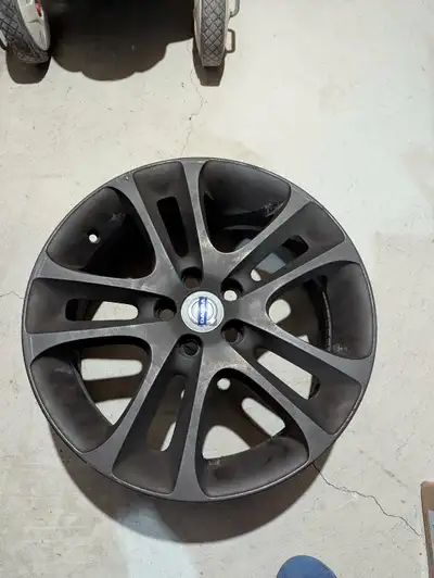 Set of four 18inch Volvo c30 alloy rims. Center Bore / Hub Bore: 63.4 mm and Bolt Pattern (PCD): 5x1...