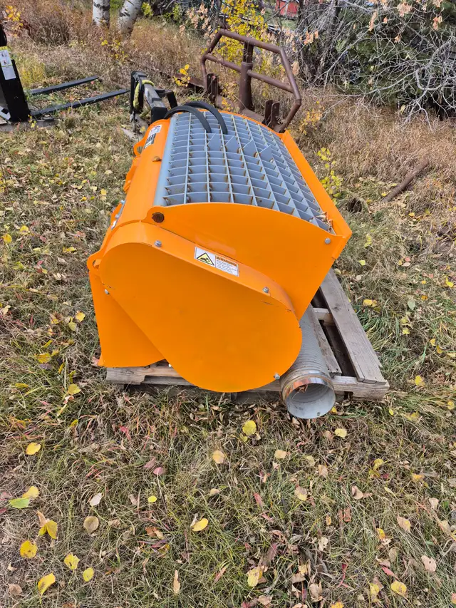 LandHonor Cement / Concrete Mixer for Skid Steer in Other in Edmonton - Image 4