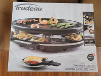 Brand new Trudeau Maison Harmony Party Grill