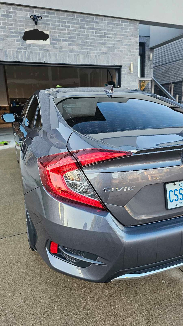 2019 Honda Civic Touring in Cars & Trucks in London - Image 3
