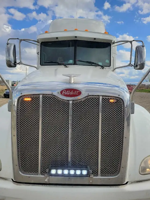 2013 Peterbilt Con in Heavy Trucks in Calgary - Image 11