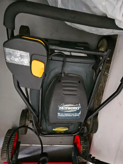 YARDWORKS 14" ELECTRIC LAWN MOWER (FOR PARTS/REPAIR), View more