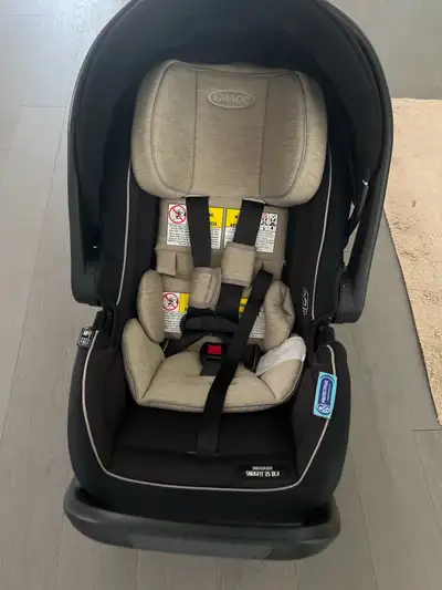 Graco Snugfit available for sale. 2024 bought and not much used.