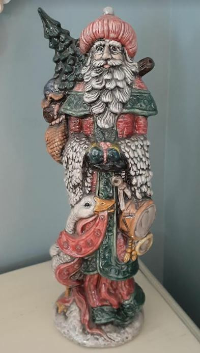 Vintage porcelain colourful old world Santa figurine with goose in Arts & Collectibles in Markham / York Region - Image 2