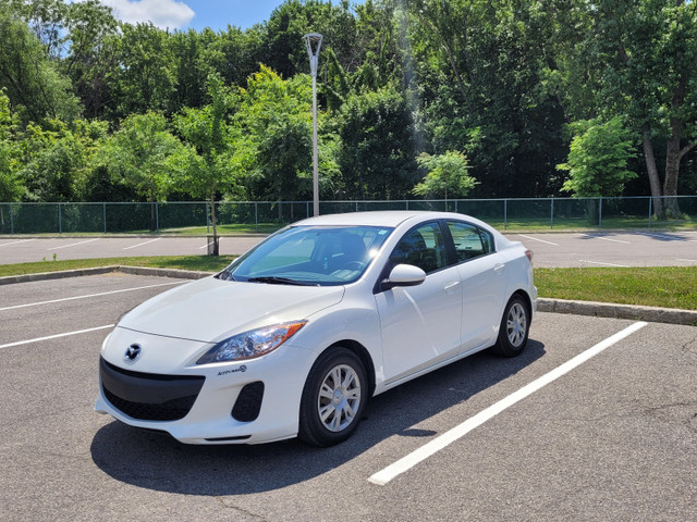 Mazda 3 2012 Automatique, Seulement 36 000 km dans Autos et camions  à Ouest de l’Île - Image 3