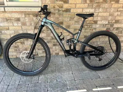 Trek Fuel EX 8 XT Mountain Bike, View more