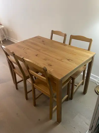 kitchen table (small with 4 chairs), View more