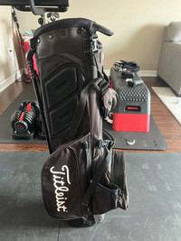 Titleist Players 4 Stadry stand bag  (used black)